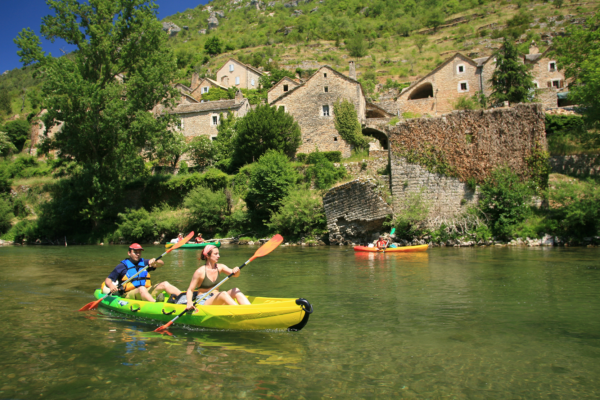 Le-Soulio-Canoe-slide-2